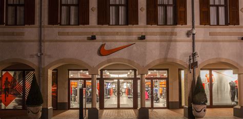 nike schoenen outlet roermond|roermond nike outlet store.